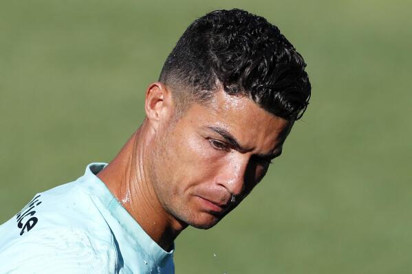 Ronaldo 7 links sales